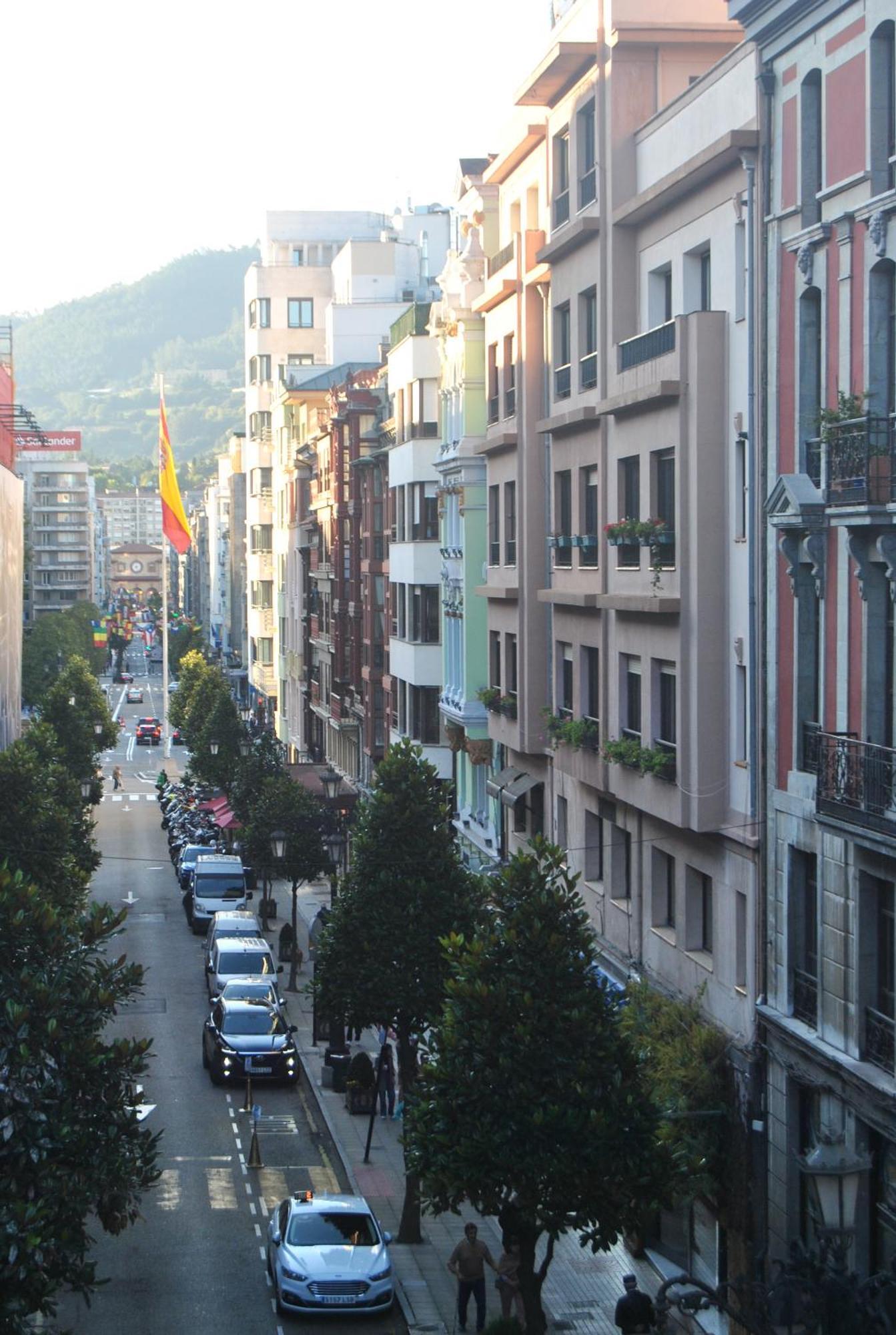 Zalle Oviedo Suites Bagian luar foto