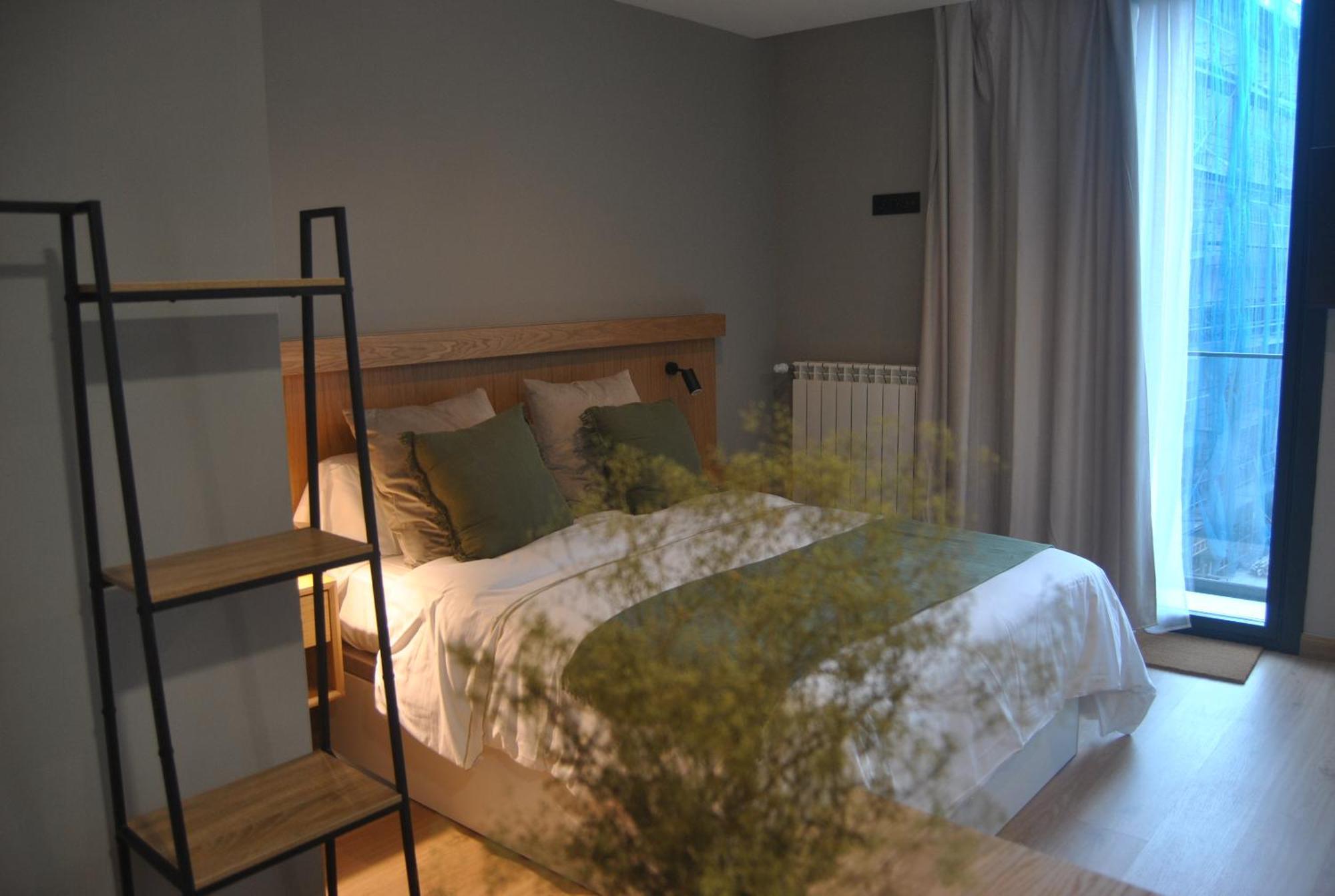 Zalle Oviedo Suites Bagian luar foto