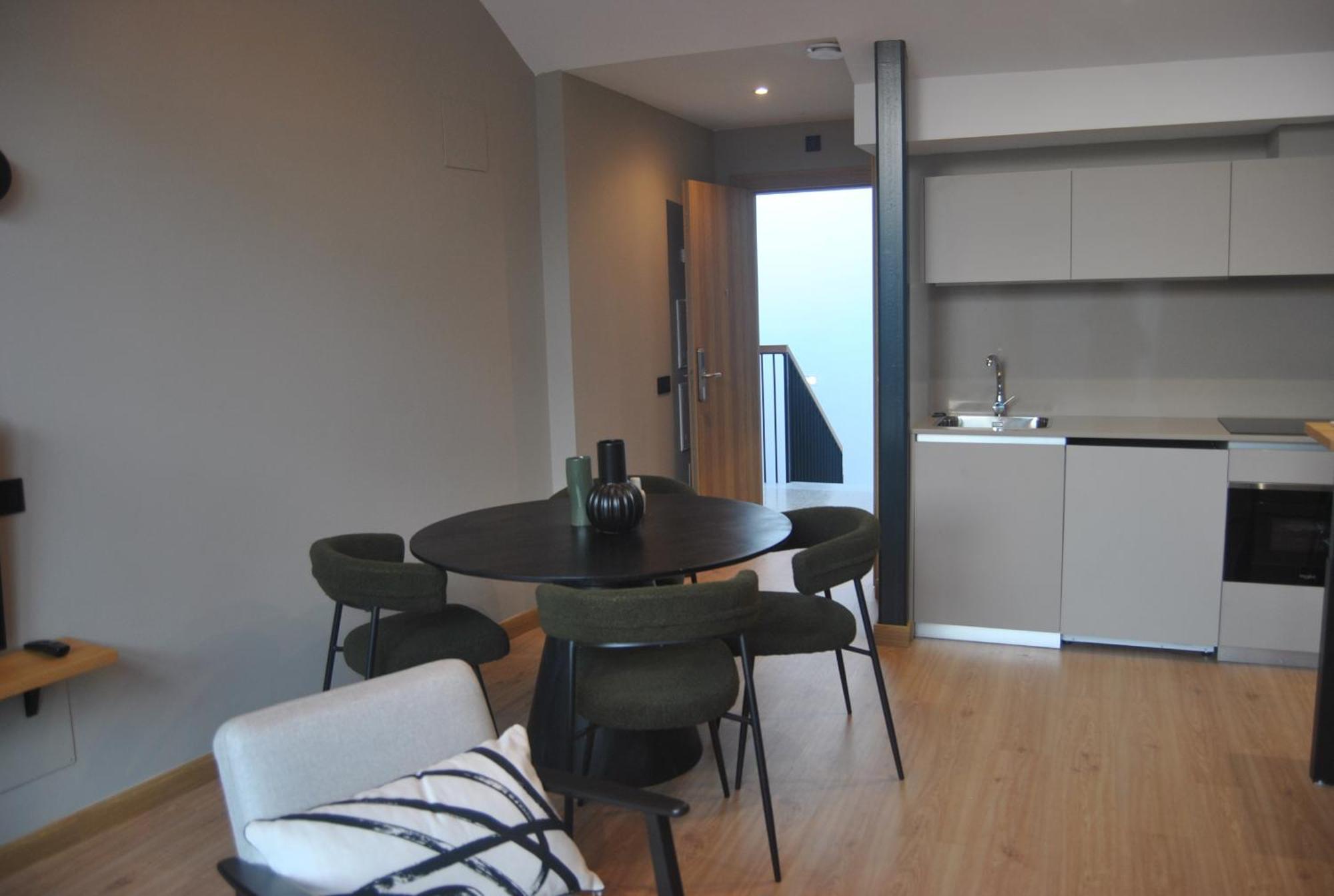 Zalle Oviedo Suites Bagian luar foto
